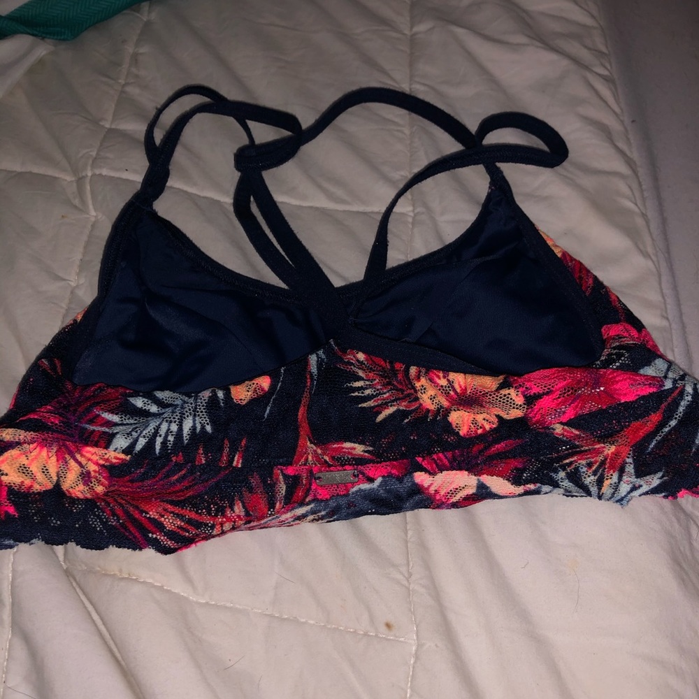 Pink vs bra - Picture 4 of 4